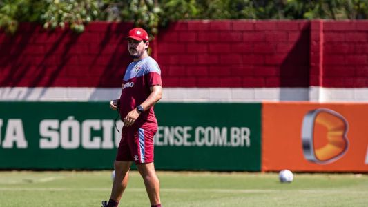 Fernando Diniz comanda treino do Fluminense no CT Carlos Castilho