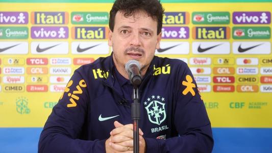 Fernando Diniz convocou outros dois laterais nesta sexta-feira (6)