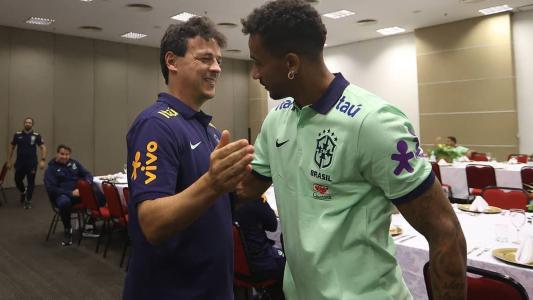 Fernando Diniz e Danilo na concentração da Seleção Brasileira, em Belém