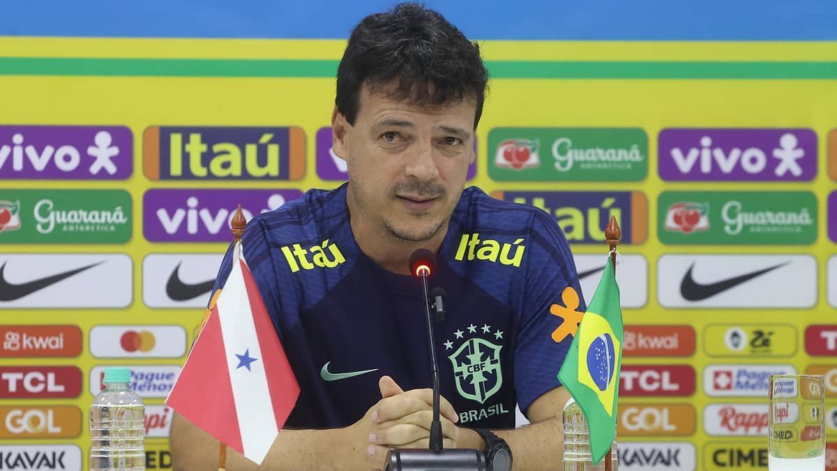 Técnico ex-Botafogo e Fernando Diniz concorrem ao prêmio de melhores em 2023