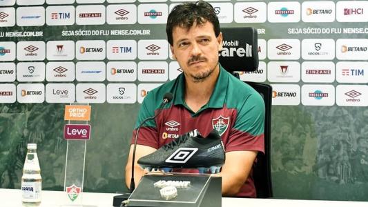 Fernando Diniz em coletiva após o empate entre Fluminense e Vasco