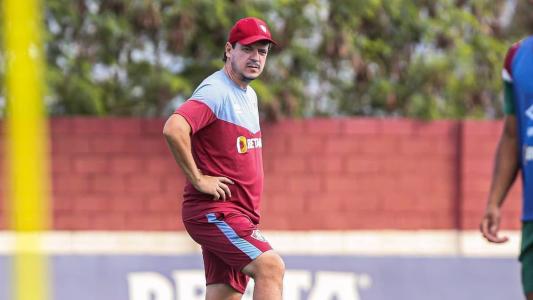 Fernando Diniz espera reforços para a janela de transferências
