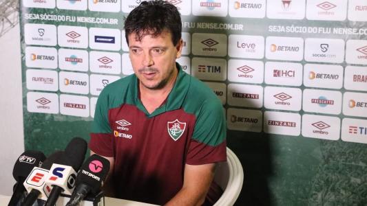 Fernando Diniz foi expulso diante do Atlético