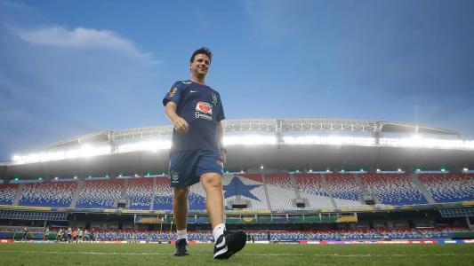 Fernando Diniz no Mangueirão, estádio onde vai estrear pela Seleção Brasileira nesta sexta (8)