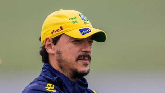 Fernando Diniz, que não faz uma boa campanha como técnico da Seleção Brasileira