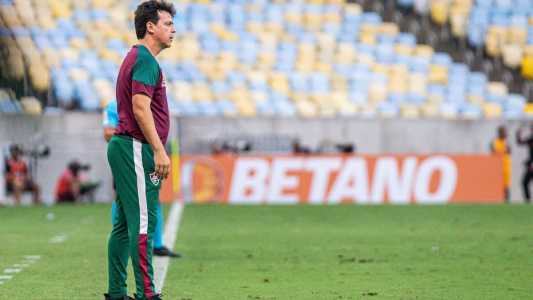 Fernando Diniz reconheceu a superioridade do Botafogo diante do Fluminense