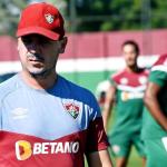 Sem Nino e André, Fernando Diniz tem dúvidas para escalar o Fluminense