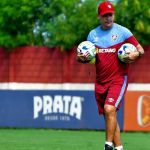 Diniz se aproxima de seu recorde de vitórias pelo Fluminense