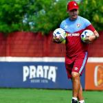 Diniz se aproxima de seu recorde de vitórias pelo Fluminense