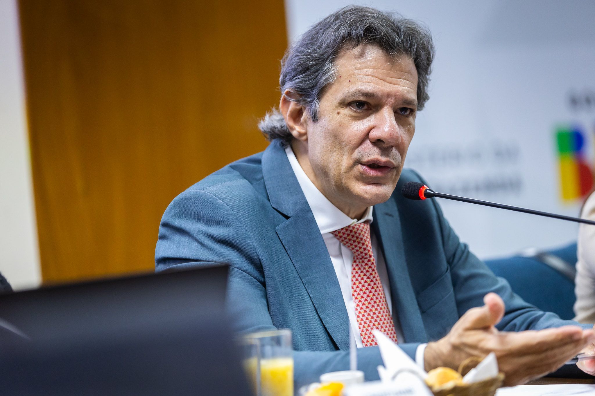 Haddad diz que investigação do Master não pode parar por receio de 'nova Lava Jato'
