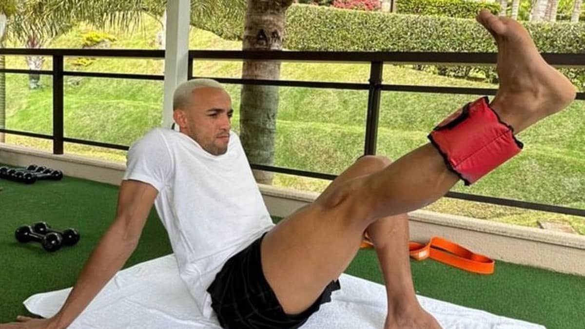 Mesmo em viagens, jogadores do Botafogo mantêm-se em atividade