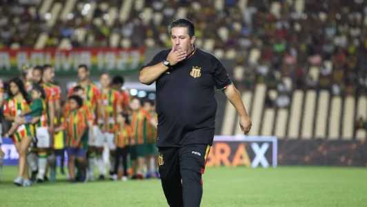 Fernando Marchiori, técnico do Sampaio Corrêa