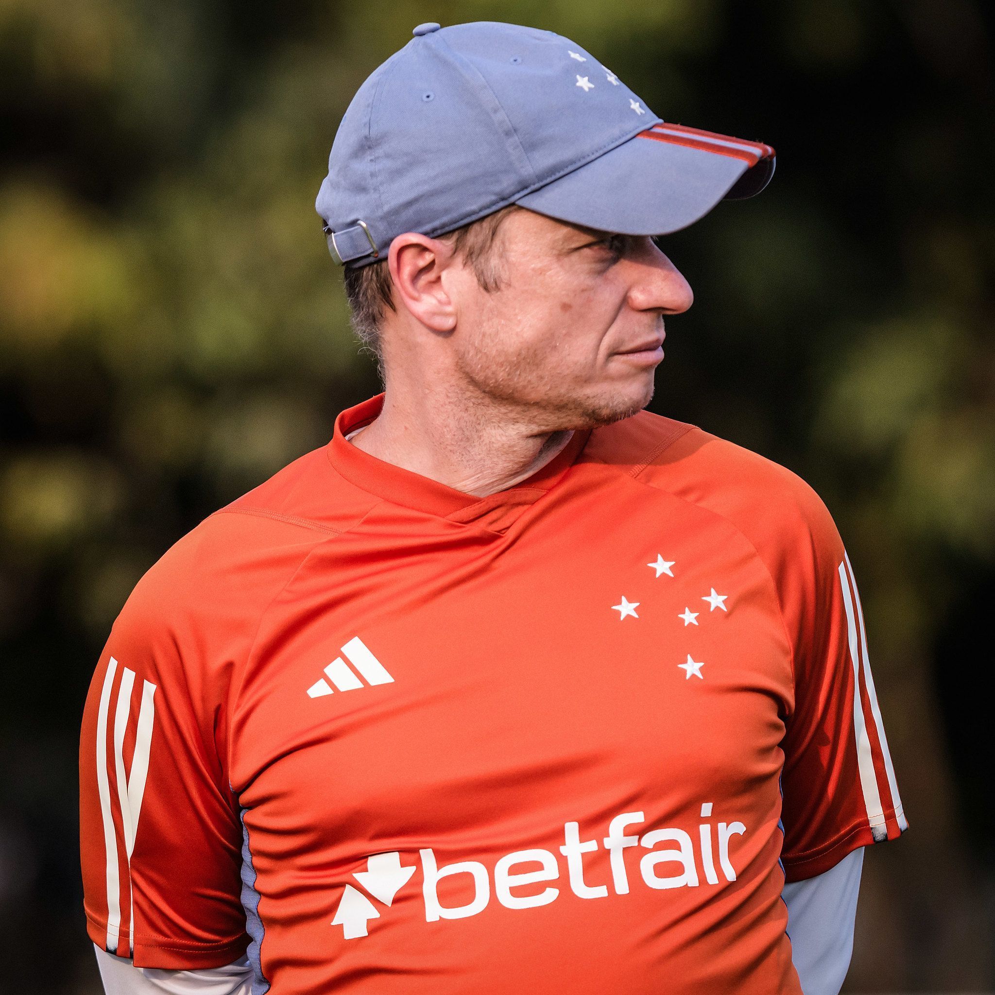 Mattos sai em defesa de Fernando Seabra, técnico do Cruzeiro, após rumores