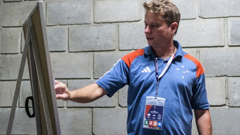 Com Fernando Seabra, Cruzeiro marcou três gols em mais da metade dos jogos