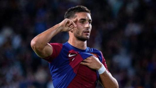 Ferrán Torres durante partida do Barcelona pela Champions League