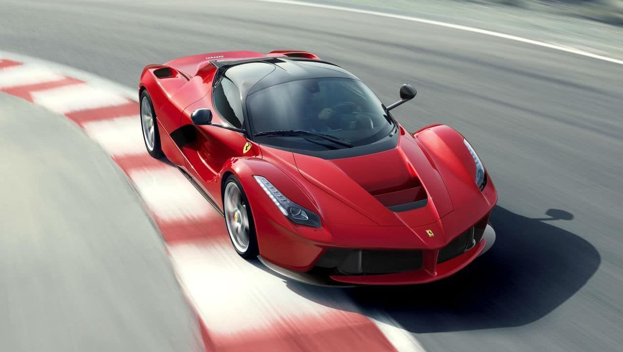 IPVA de Ferrari de R$ 38 milhões dá para comprar 15 Volkswagen Polo Track