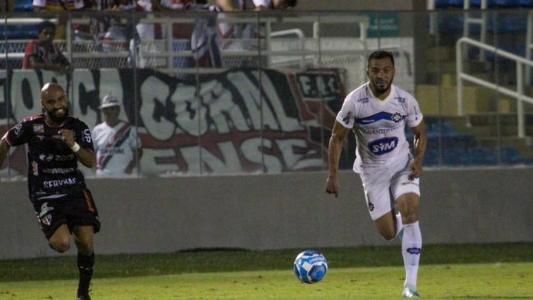 Ferroviário e Caxias se enfrentaram neste domingo no estádio Presidente Vagas, em Fortaleza