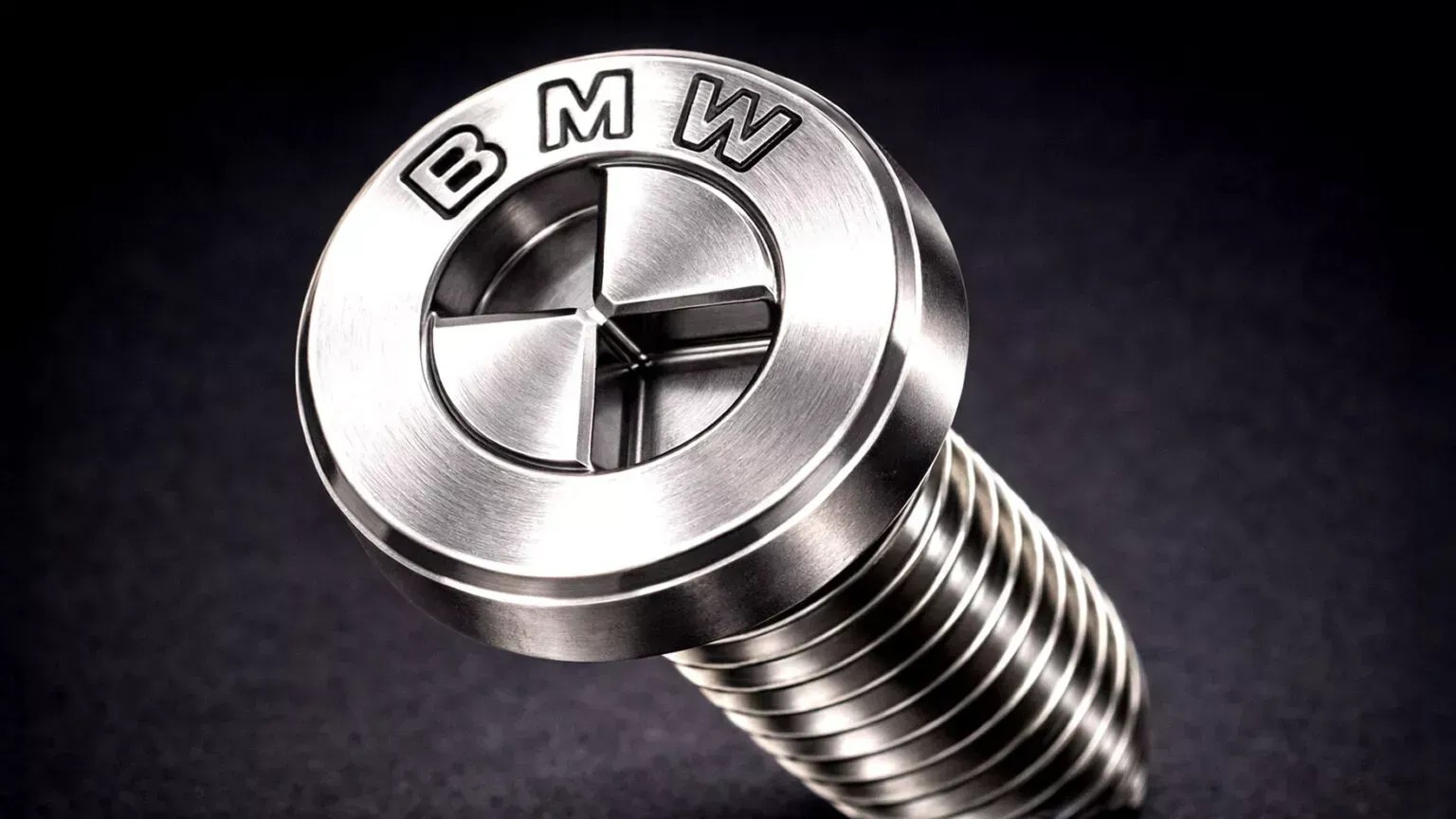 BMW registra patente de parafuso que só a marca consegue apertar