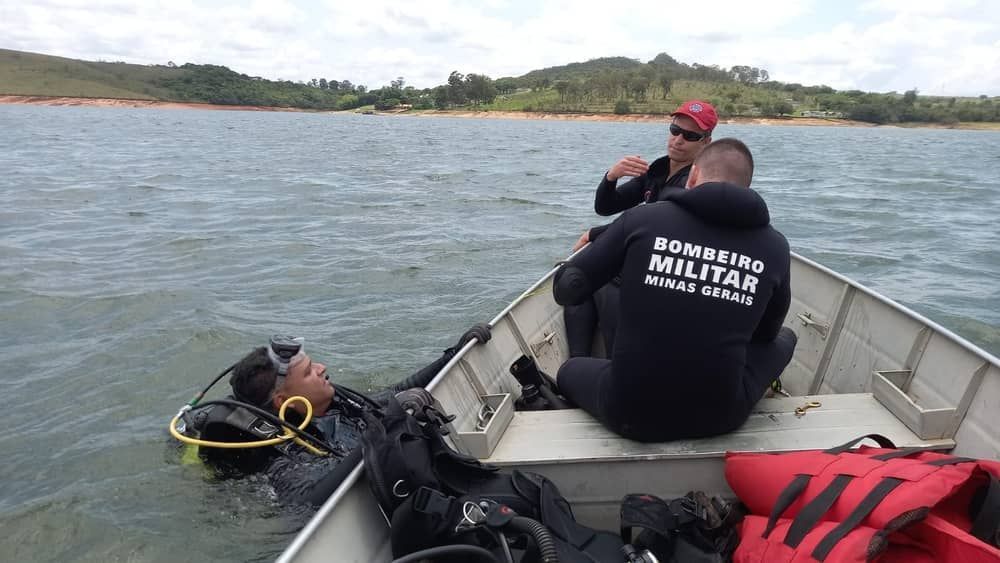 Mergulhadores encontram corpo de jovem de 21 anos em represa de Minas Gerais