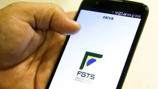 Entre as mudanças, está a permissão de que o trabalhador que aderiu à modalidade saque o saldo em conta em caso de demissão