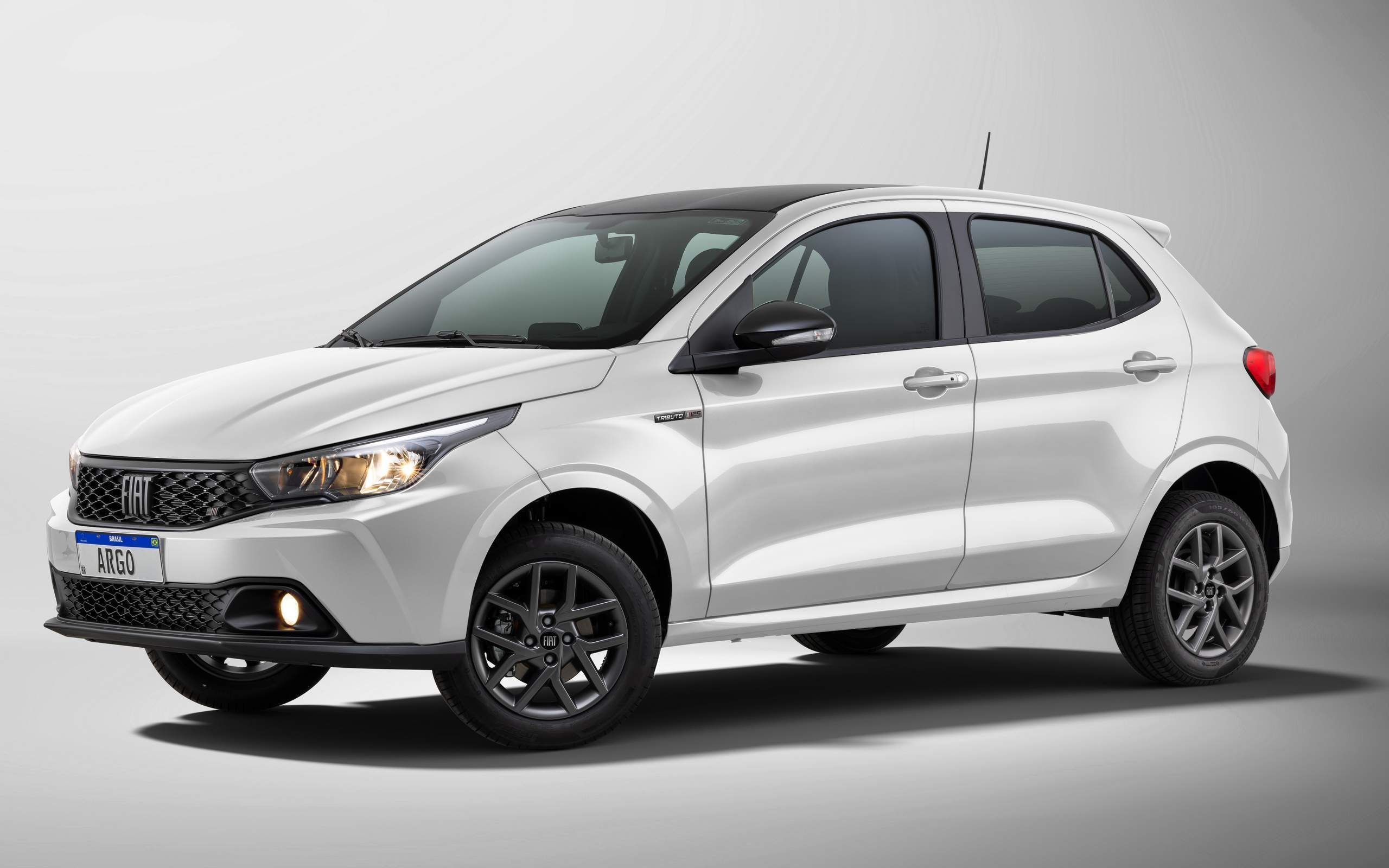 Ameaçado pelo Grande Panda, Fiat Argo chega a 700 mil unidades fabricadas em Betim