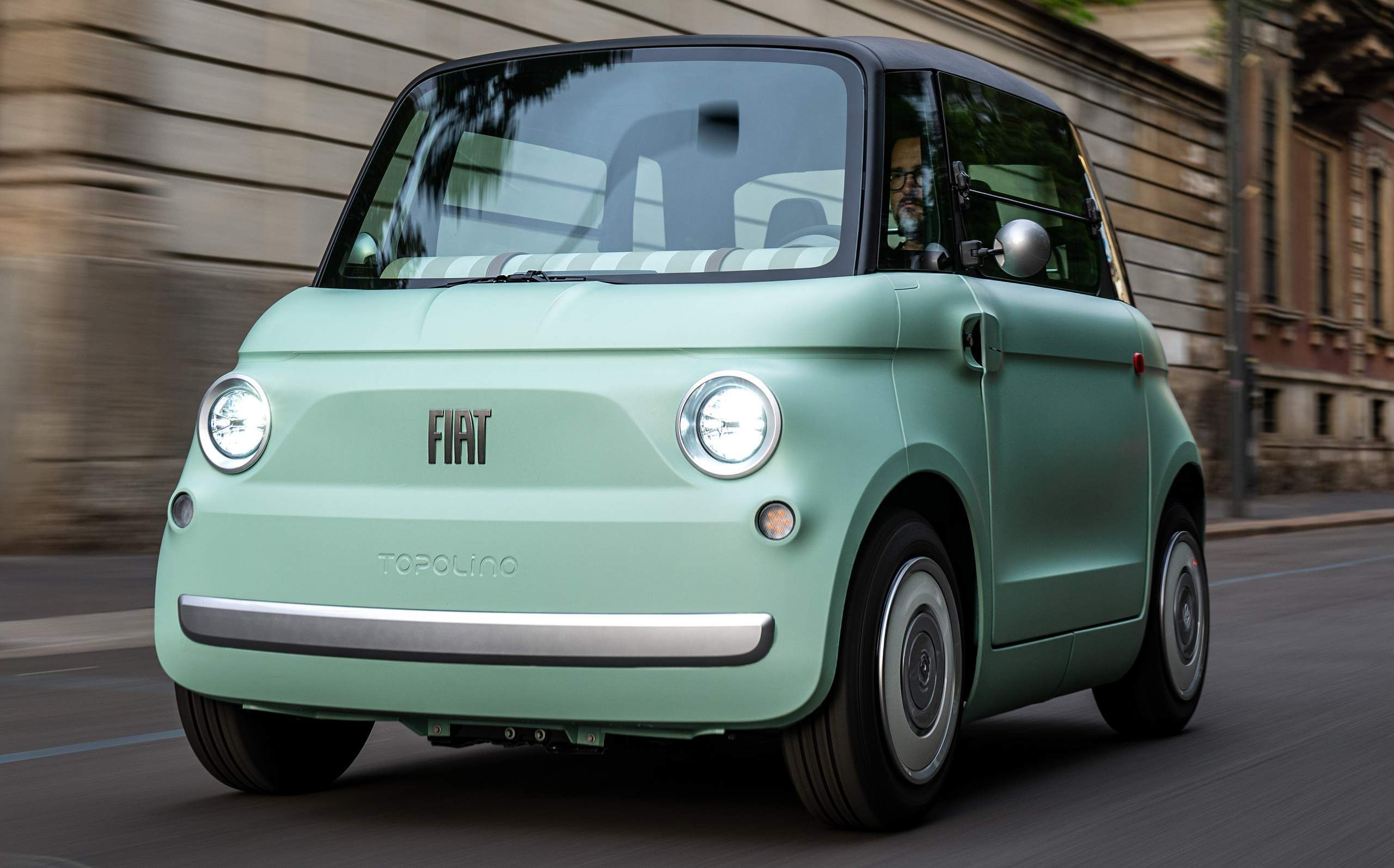 Fiat trabalha em subcompacto menor que o Mobi