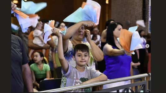 Fiéis, inclusive muitas crianças, mostraram emoção e devoção em Aparecida