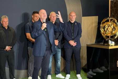 Infantino, Ronaldo e astros históricos do futebol em evento do Mundial de Clubes da Fifa