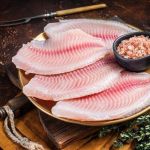 Receita fácil de tilápia ao molho branco no forno