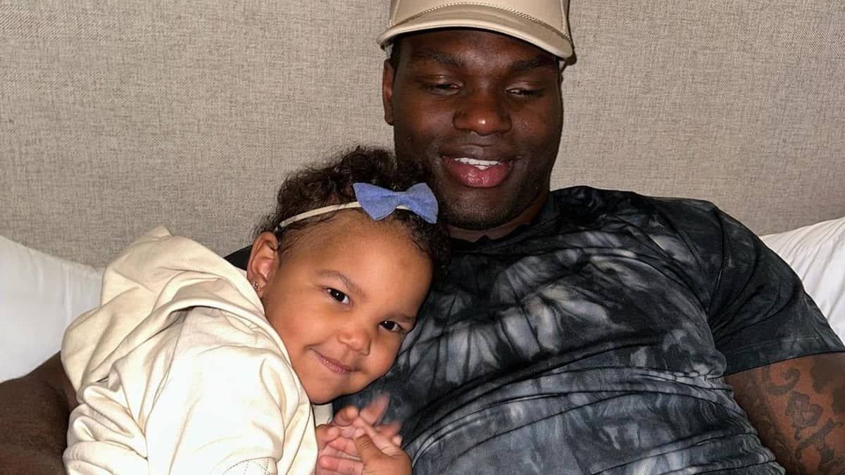 Filha de astro da NFL morre afogada em casa