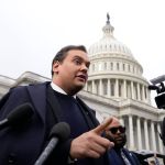 Congresso dos EUA expulsa George Santos, deputado de origem brasileira