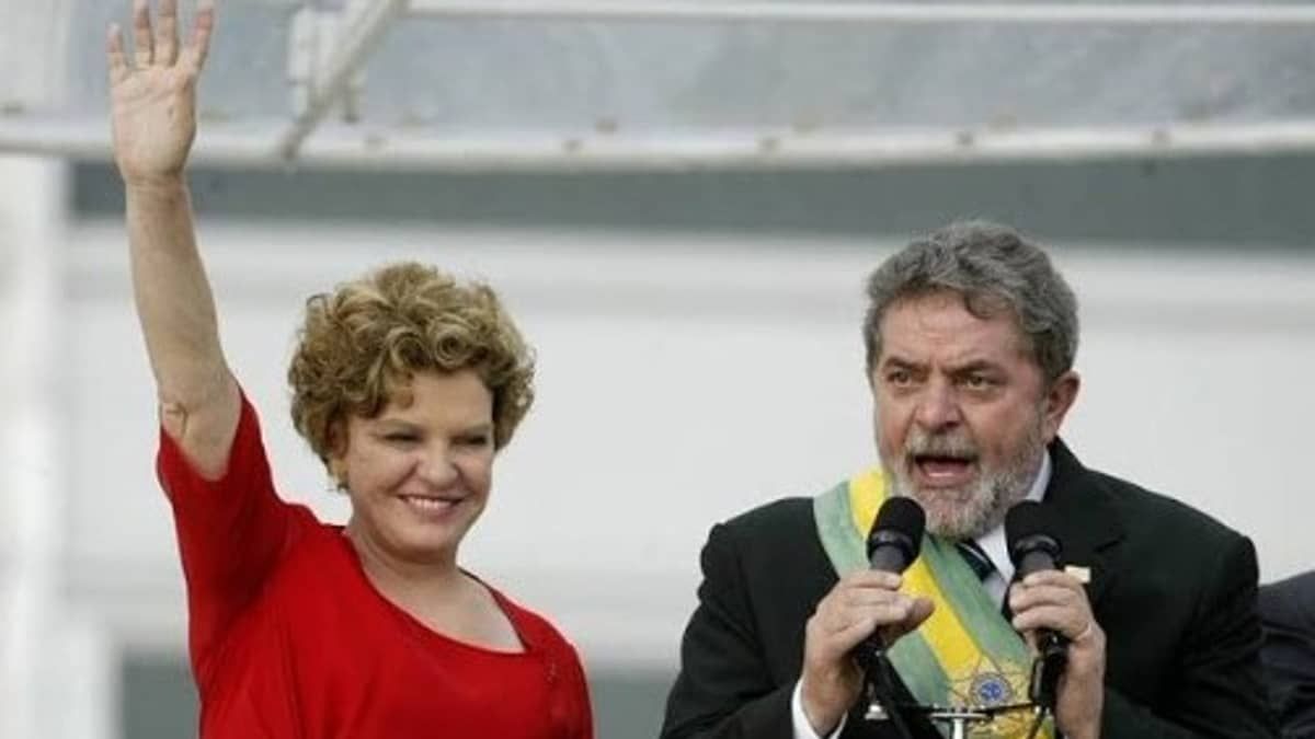 Filho de Lula lembra Dona Marisa Letícia durante posse: 'Merecia estar aqui' 