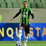 Filho de zagueiro do América é atingido por copo de cerveja no Mineirão