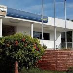 Filho mata mãe idosa a facadas após oração e liga para polícia
