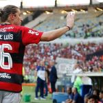 Aposentado, Filipe Luís traça planos após se despedir do Flamengo