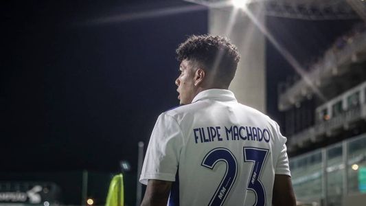 Filipe Machado deu assistência para o quarto gol do Cruzeiro contra o América