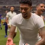 'Chá de casa nova': Cruzeiro celebra vitória sobre o Atlético com milho e 'galinha'