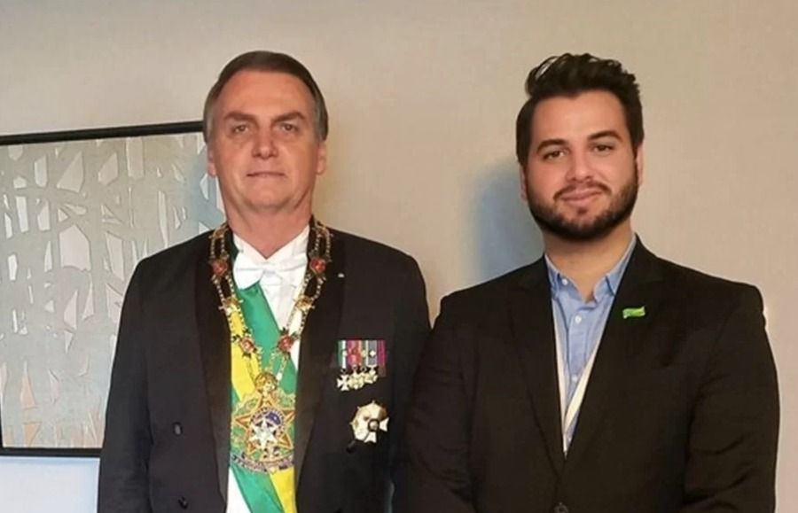 Dino rejeita habeas corpus de Filipe Martins, ex-assessor de Bolsonaro