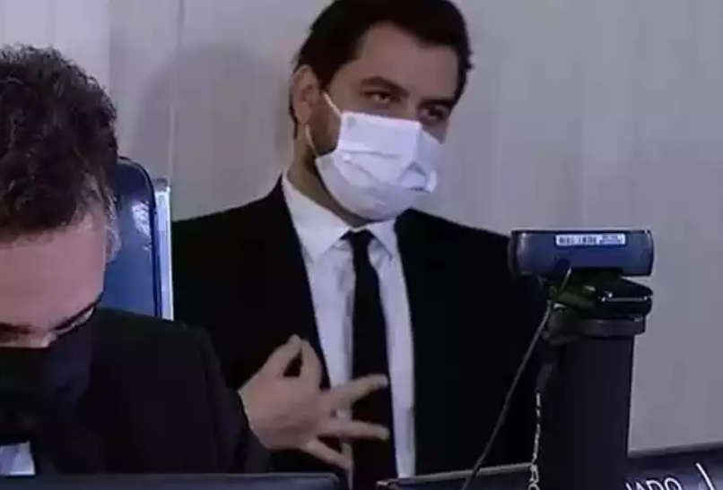 Quem é Filipe Martins? Ex-assessor de Bolsonaro foi preso nesta sexta-feira (2)