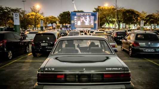 Filmes serão exibidos ao ar livre em cidades de MG