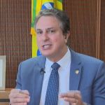 Fim das escolas cívico-militares não é questão política, mas sim pedagógica, diz ministro à CNN