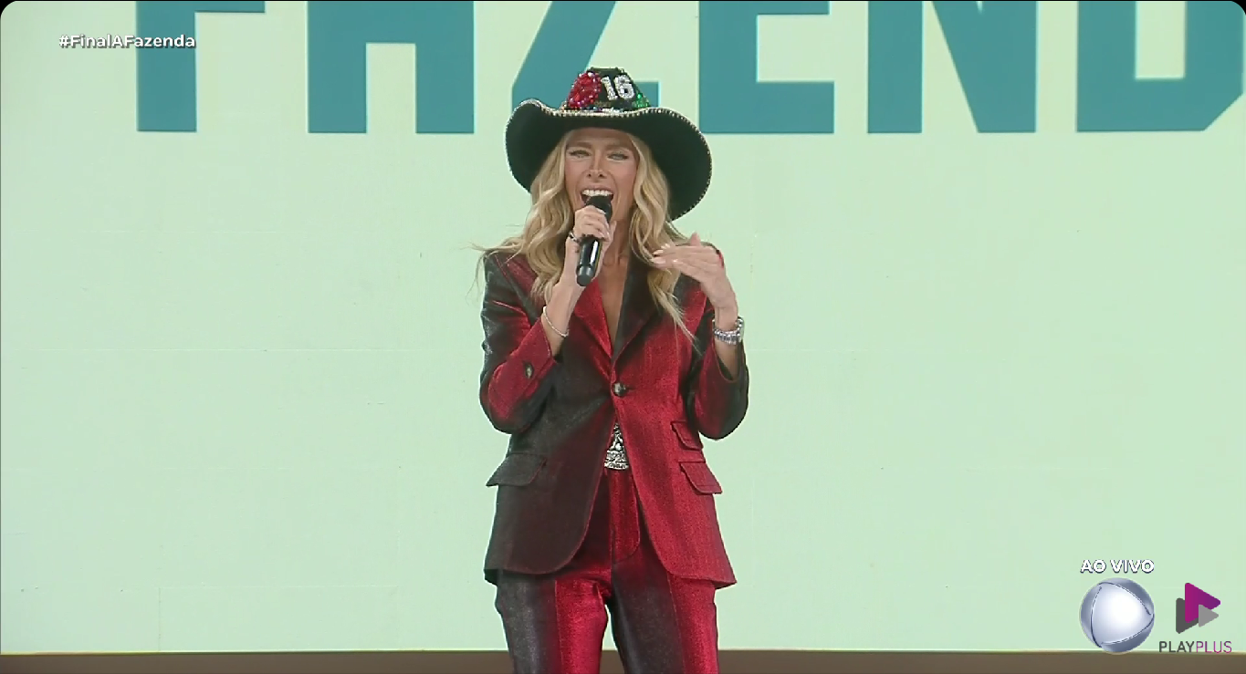 Adriane Galisteu anuncia decisão sobre ‘A Fazenda 17’