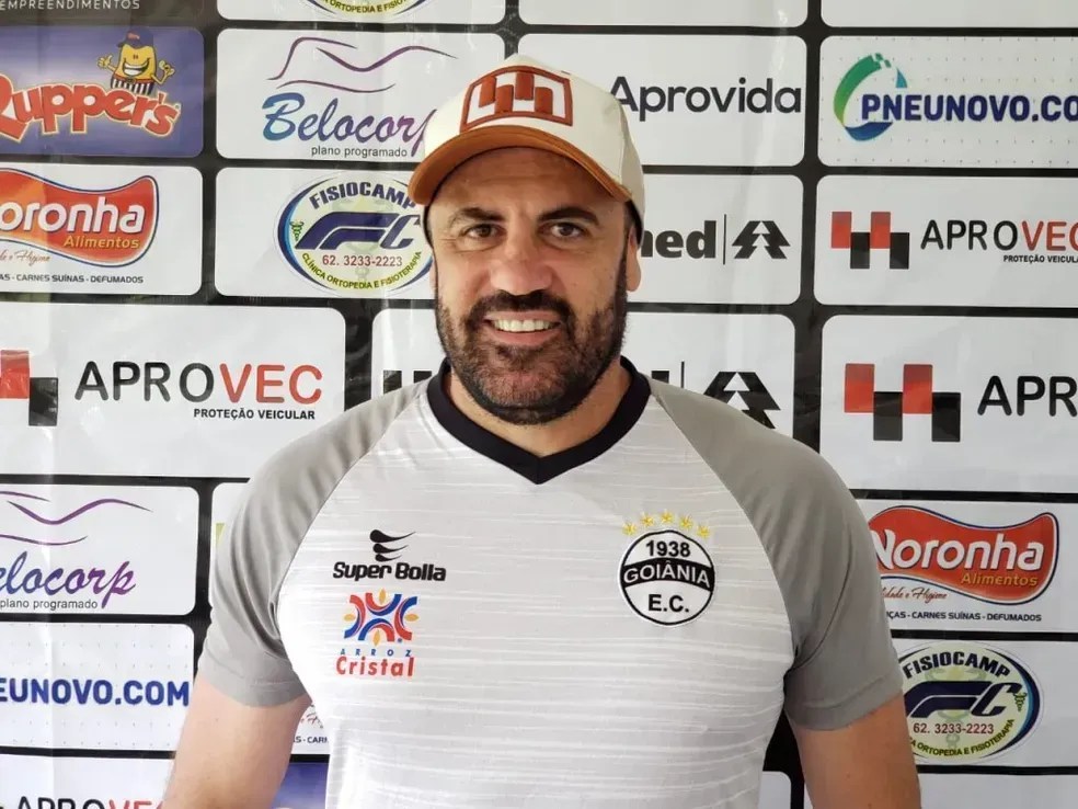 Corinthians acerta contratação de Finazzi para treinar o Sub-16
