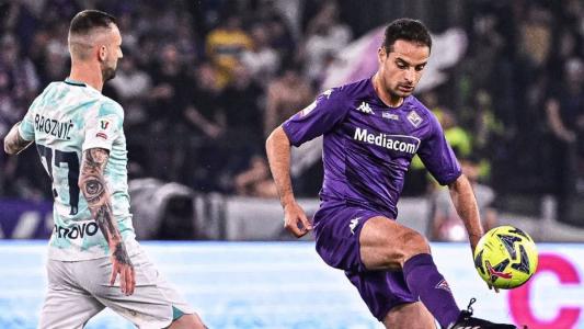Fiorentina tenta sair do meio da tabela