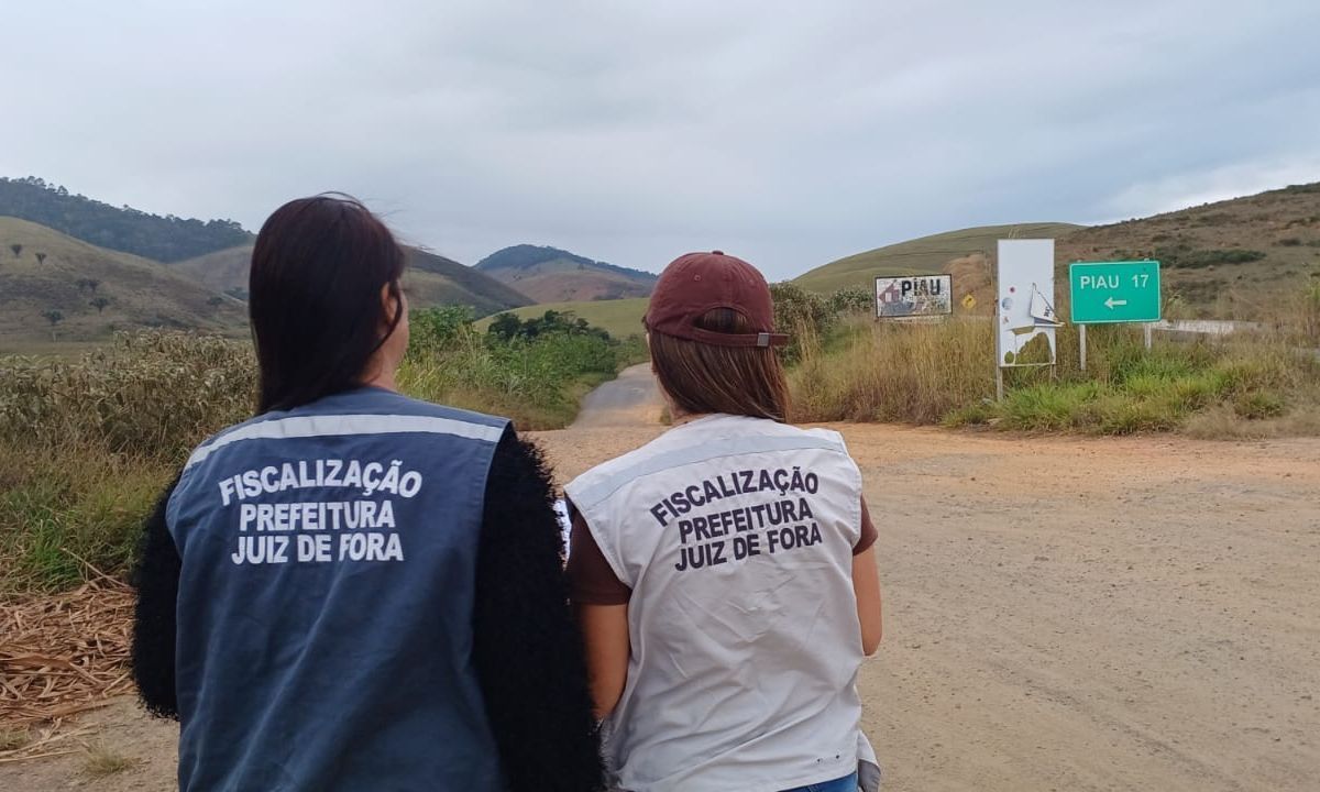 Responsáveis por obras irregulares em áreas ambientais são autuados em JF