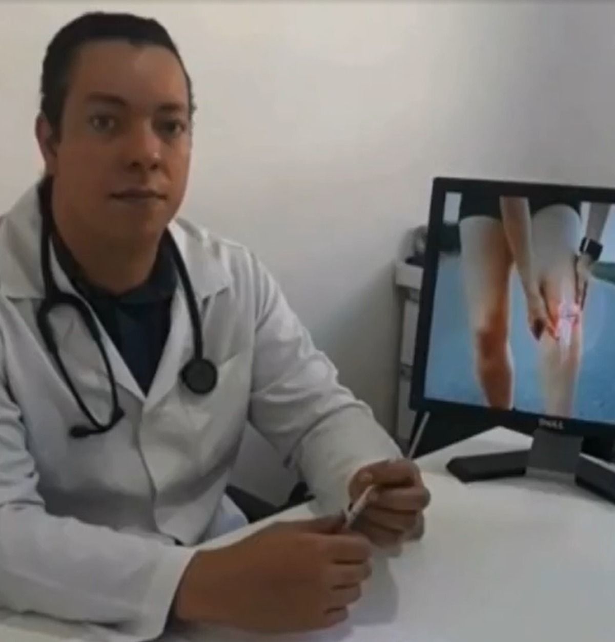 Fisioterapeuta que se passava por médico em BH paga fiança de R$ 28 mil