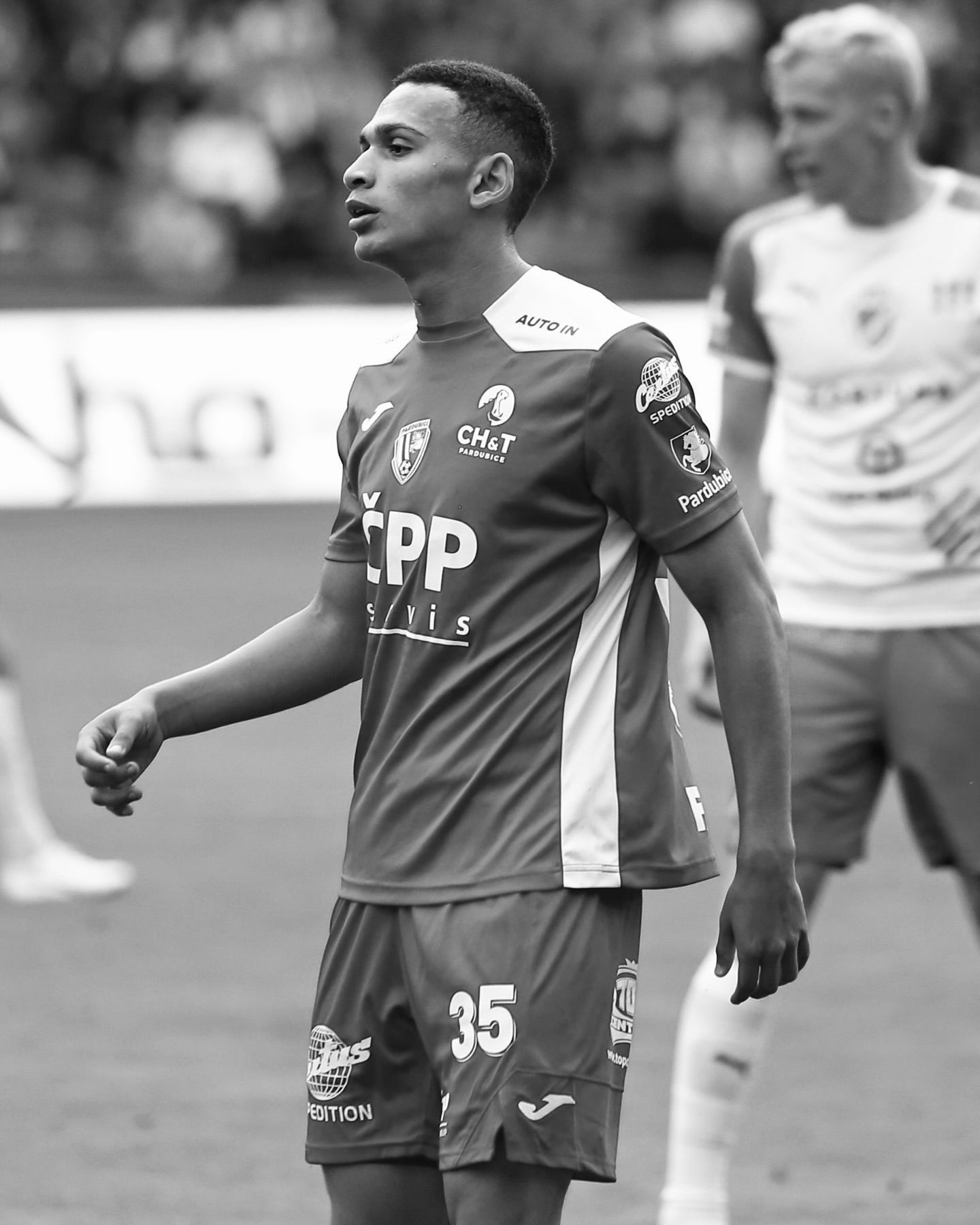 Ex-jogador do Corinthians lamenta morte do irmão: 'Nos deixou precocemente'