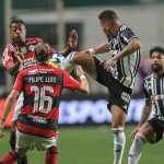 Filipe Luís coloca atacante do Atlético em lista que Flamengo deveria contratar