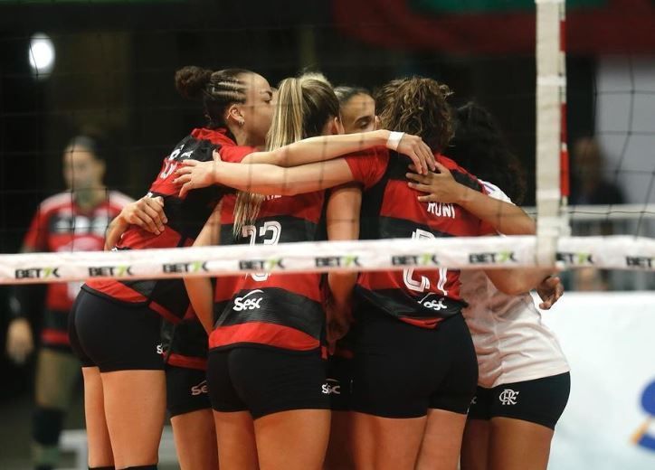 Copa Brasil de Vôlei Feminino: Flamengo atropela Barueri e avança às semifinais