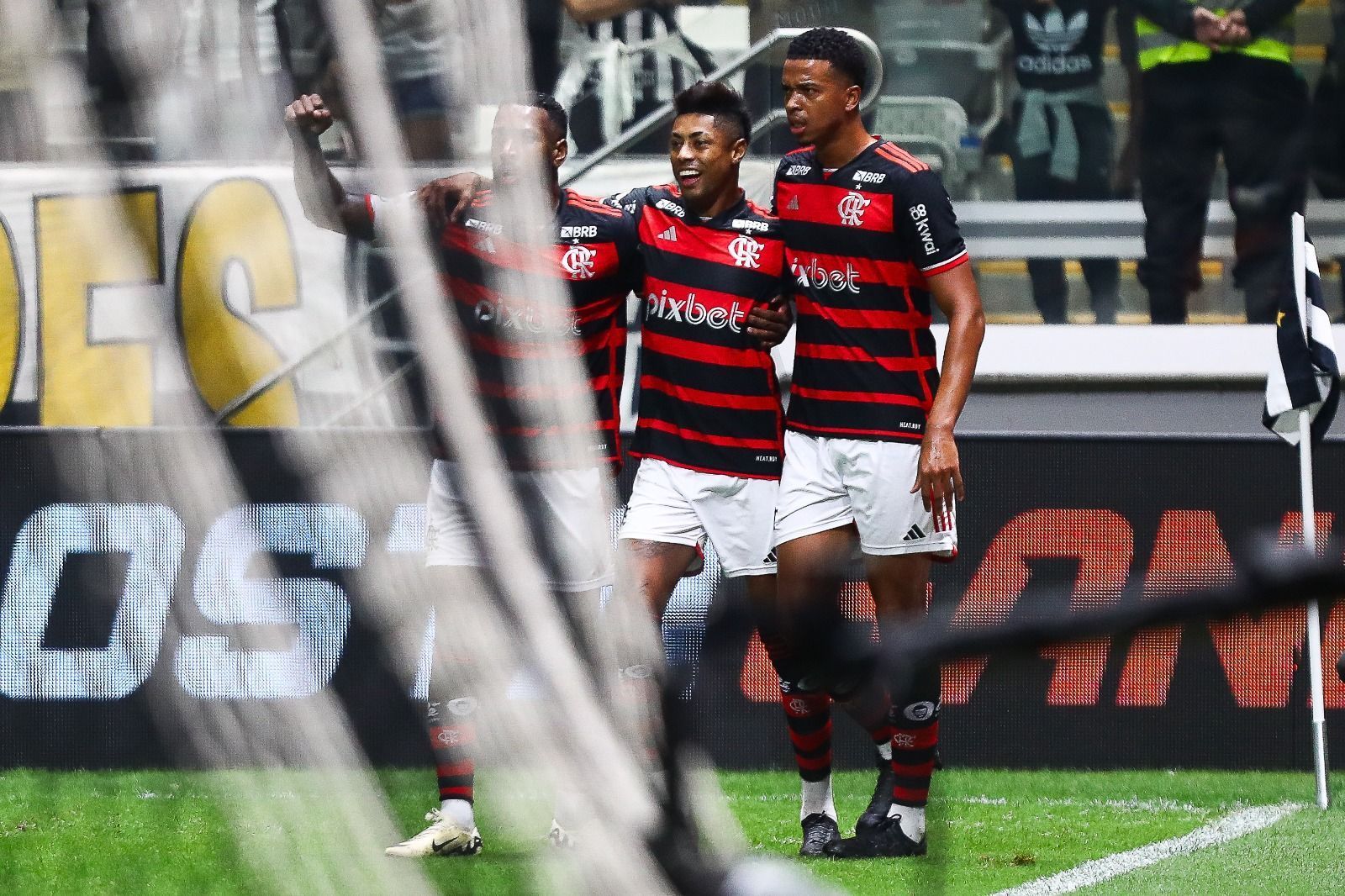 Atlético 2 x 4 Flamengo: gols e melhores momentos do jogo pelo Brasileirão